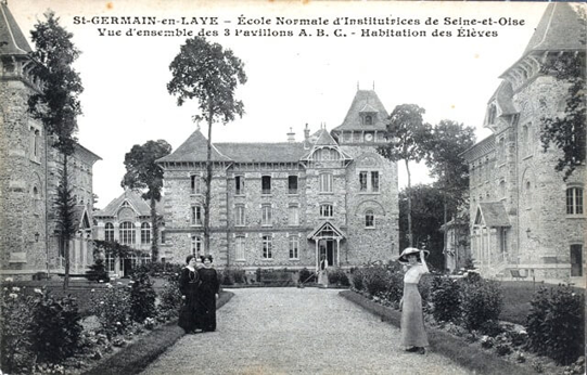 Carte postale ancienne de l'École normale d'institutrices de Seine-et-Oise